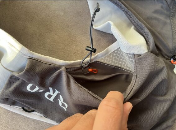 Kapsa na snack na obou stranách